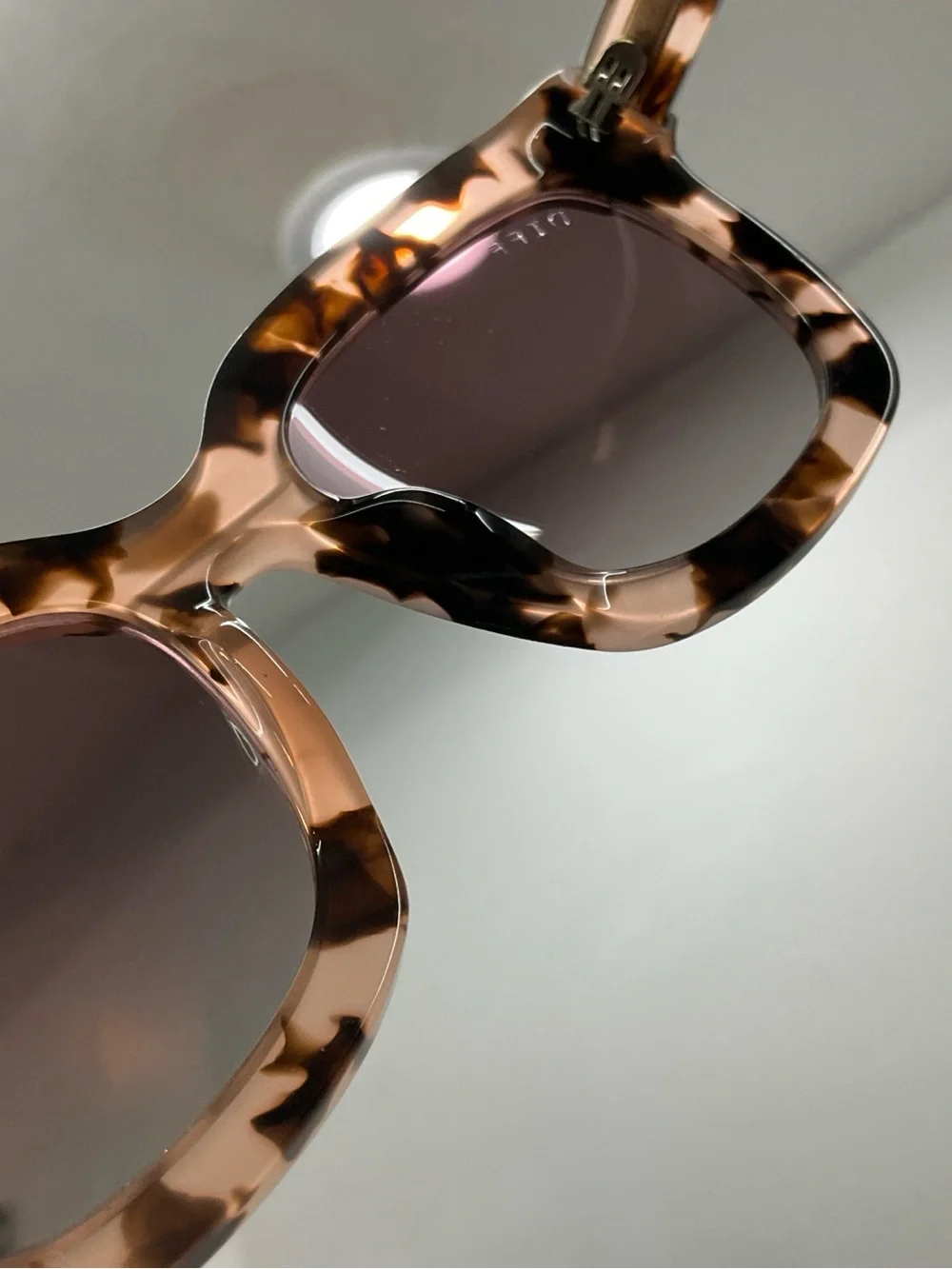 DIFF Women’s Carson polarized Sunglasses